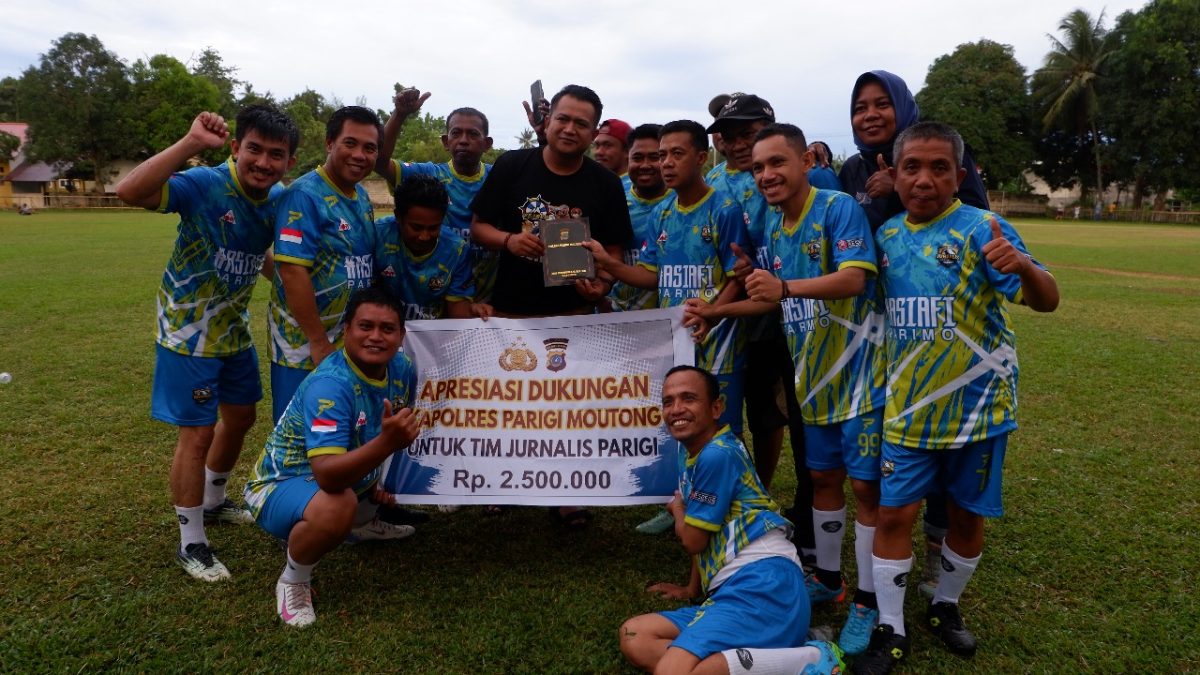 Sinergi Polri dan Jurnalis, Kapolres Parimo Beri Dukungan ke Tim Jurnalis FC